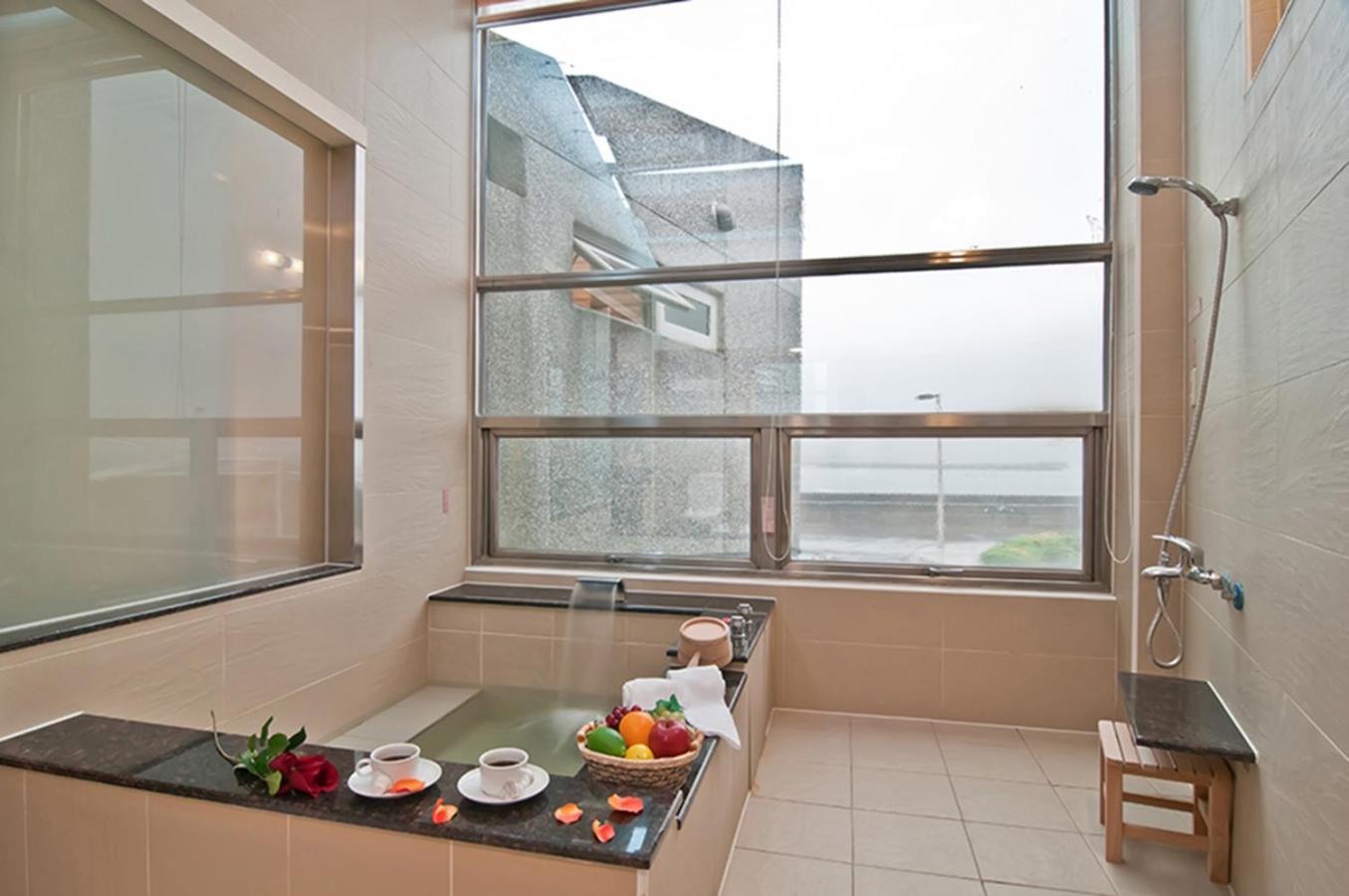 Jinshan Sakura Bay Hot Spring Hotel Ngoại thất bức ảnh